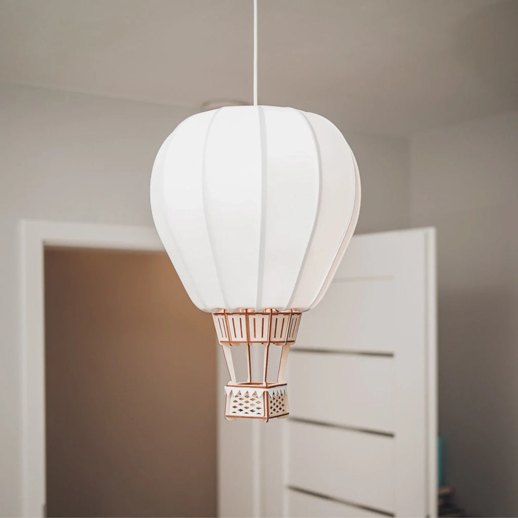 Lampada a forma di mongolfiera in legno - Lampada a sospensione per la cameretta dei bambini, Decorazione fatta a mano per la cameretta, Regalo per baby shower, Lampada da soffitto Montessori